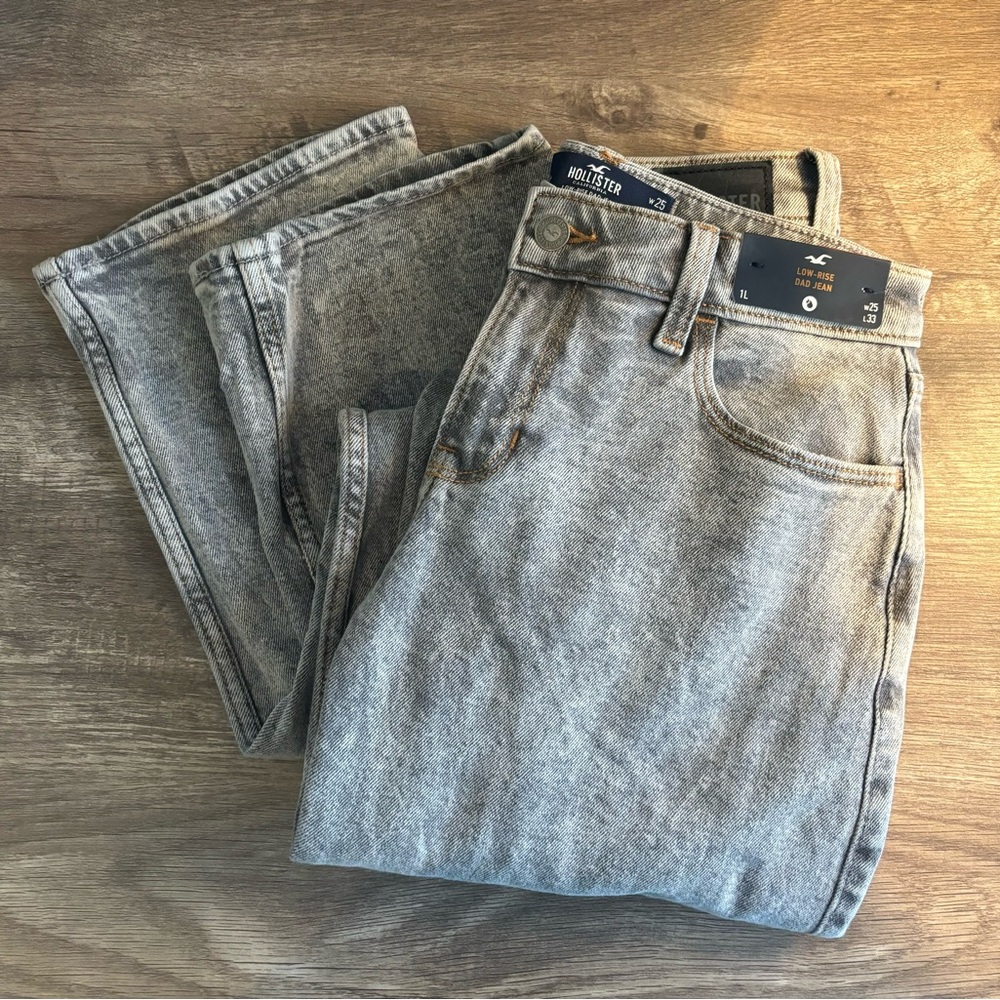 Hollister grey low-rise dad-jeans // size 1 long // new with tags
